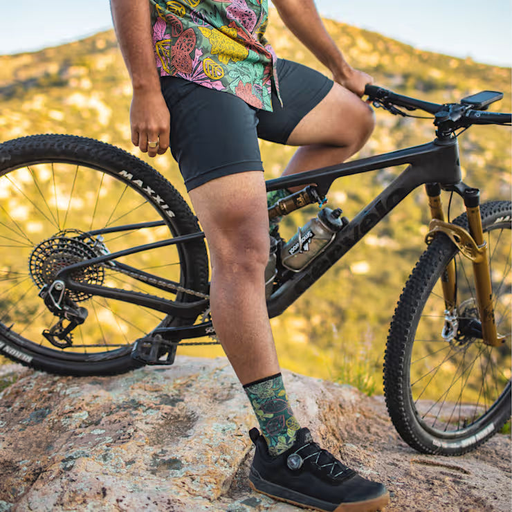 Smartwool Merino Socks Bike Aloha Forest Print Crew Socks - Image 2
